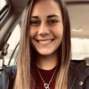 Meet your Posher, Katie